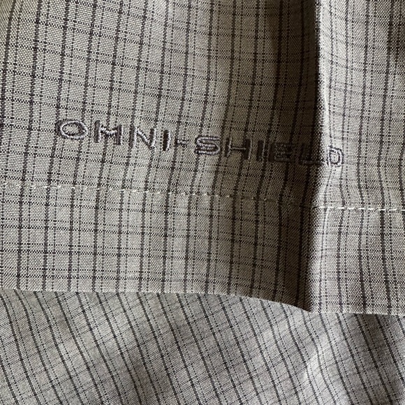 Columbia Security Check II Omni Shade UPF Button Down Shirt Gray Men's Lg NEW - Picture 6 of 14
